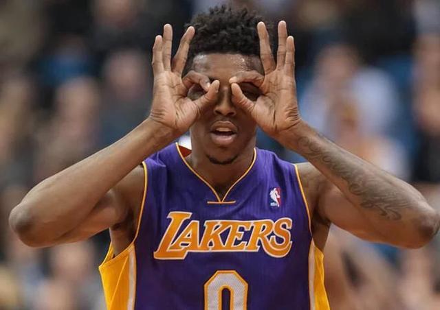 罗马诺：莱比锡和切尔西谈西蒙斯时问价乔治，两人交易不挂钩（罗马诺：莱比锡与切尔西谈西蒙斯时顺带询价乔治，两笔交易互不关联）