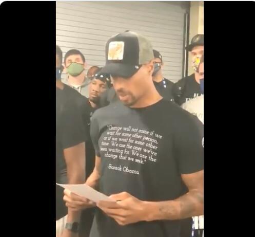 多纳鲁马：我和哈兰德相处非常融洽；英超球迷会给你额外力量（多纳鲁马：和哈兰德相处很投契，英超球迷能带来额外动力）