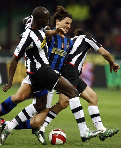 中超土帅强势崛起：16队本土主帅独占八强，山东泰山成最大受益者（中超土帅逆袭：本土教头包揽八强，山东泰山成最大赢家）