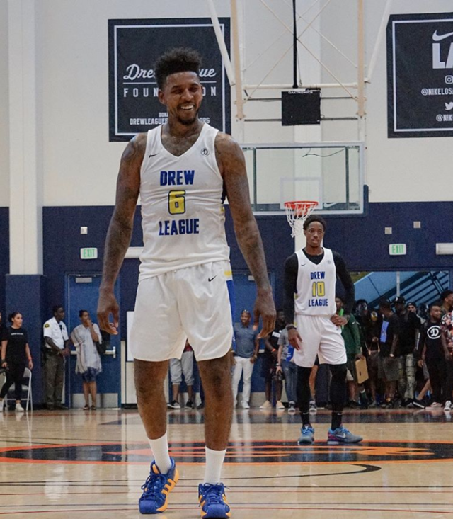 科尔：明天对阵魔术 霍福德连续第7场缺阵 库明加可以打（科尔更新：明日战魔术，霍福德将缺席第7场，库明加可出战）