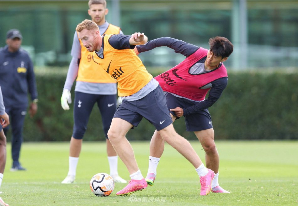 齐沃：为迪乌夫、何塞普高兴；今天不想让图拉姆踢超过60分钟（齐沃称为迪乌夫、何塞普感到欣喜：今日计划将图拉姆出场时间控制在60分钟以内）