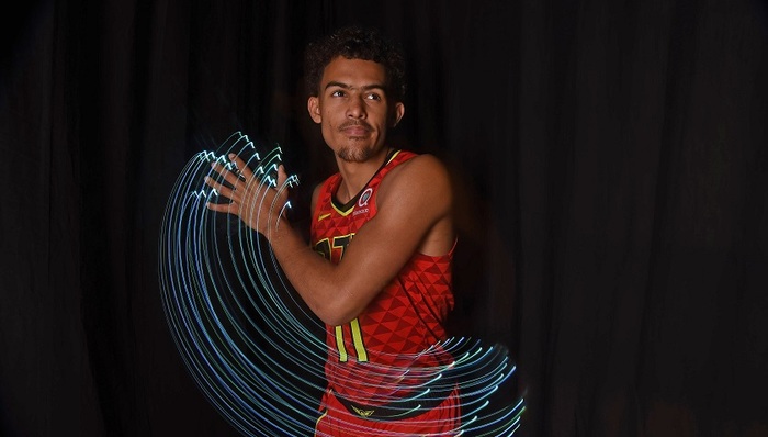 杨瀚森首发后各界说啥？韩乔生谈慢热，美媒称赞，被指无首发实力（杨瀚森首发引热议：韩乔生称其慢热，美媒力赞，亦被质疑缺乏首发实力）