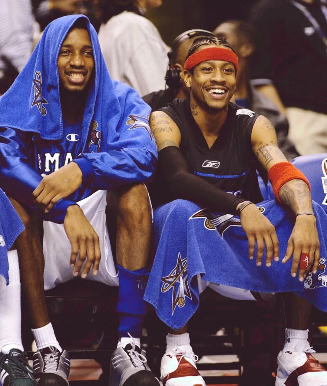 送别队长，浙江球迷打出两幅tifo致敬弗兰克（为队长送行，浙江球迷以两幅Tifo致敬弗兰克）